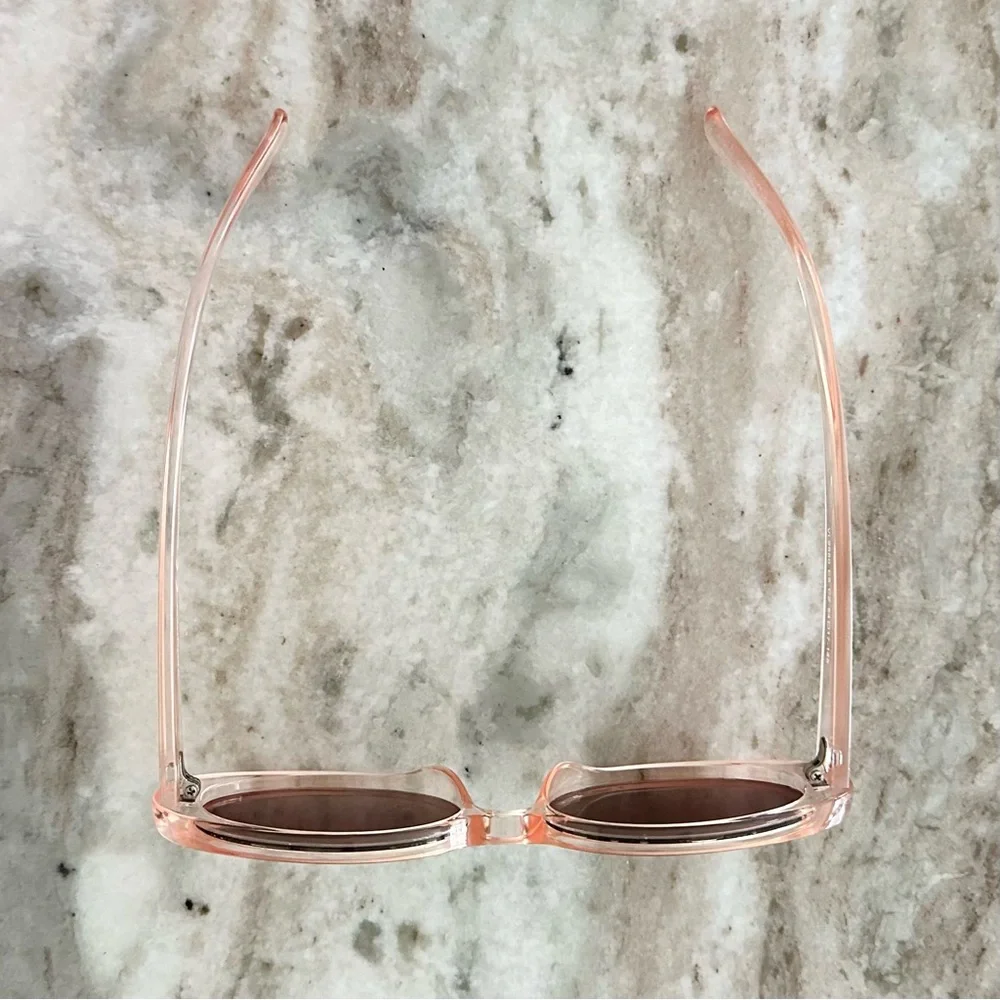 Pink Clear Oval Retro Style Sunglasses- Beach Vacation Vintage Inspired - Picture 5 of 16